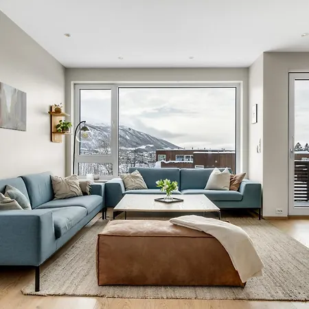 Northern Luxe Retreat Tromso